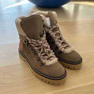 See by Chloe Beige Chestnut Shearling Lace Up Boots New 40